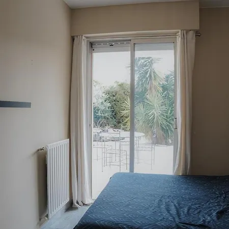 Luxury Setting With Private Pool *