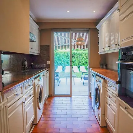 Luxury Setting With Private Pool Appartement *