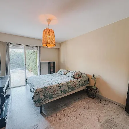 Luxury Setting With Private Pool