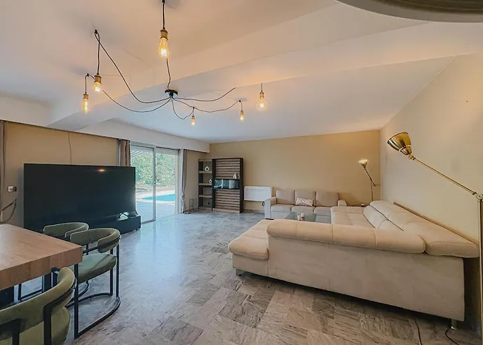 Luxury Setting With Private Pool * Antibes